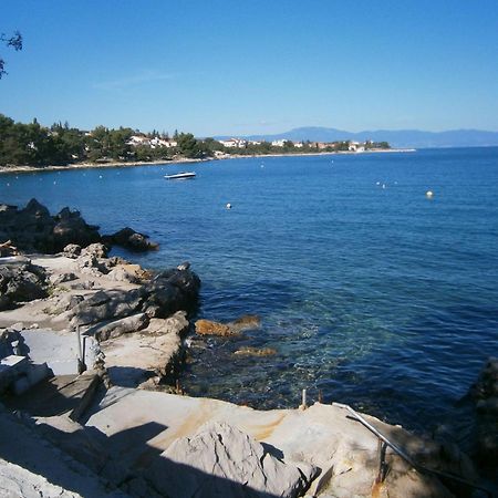 Apartments Kate - 100 M From Beach Малинска Экстерьер фото